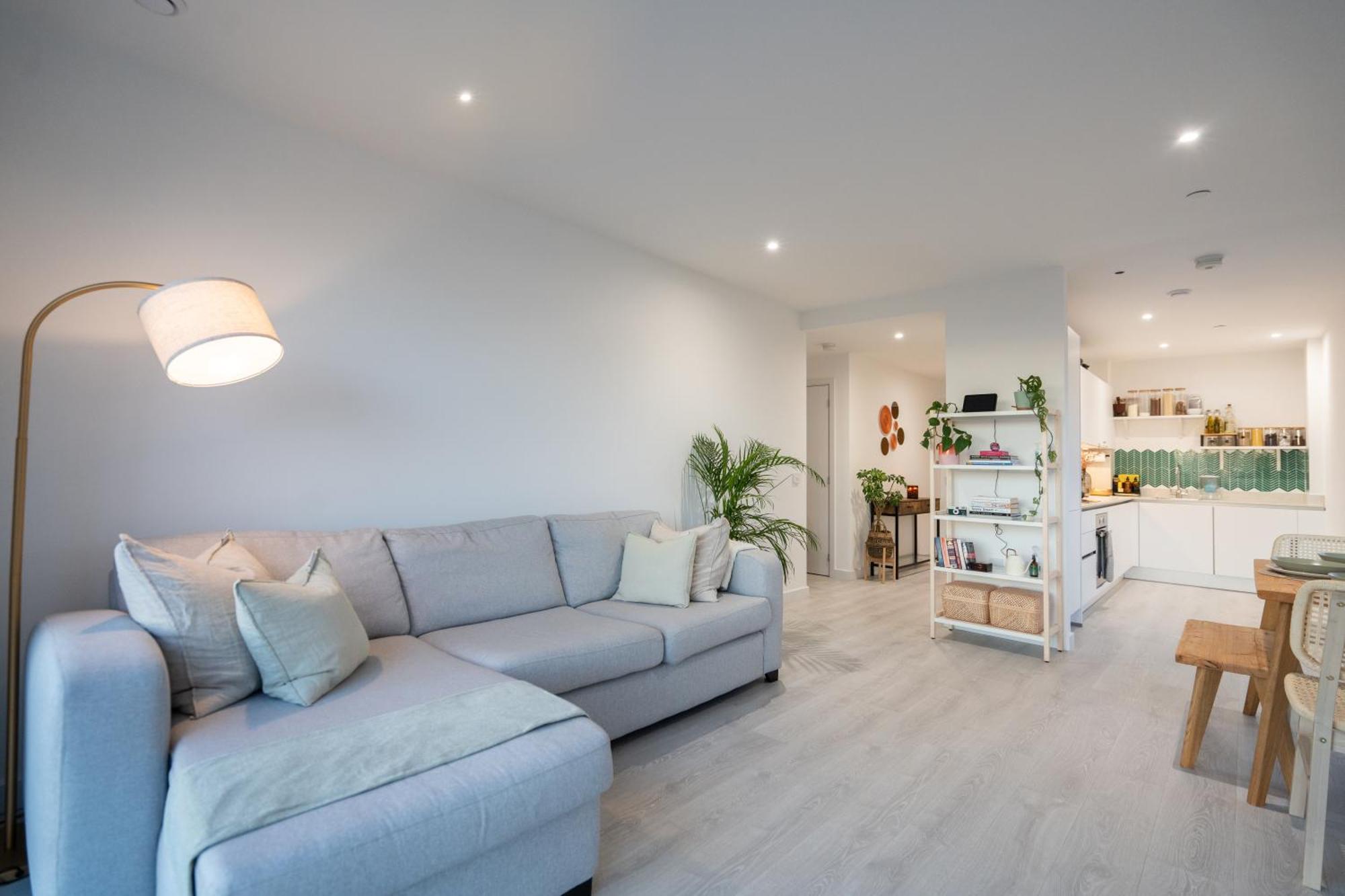 Apartament Sunset Retreat: Steps From Heathrow/Twickenham Hounslow Zewnętrze zdjęcie